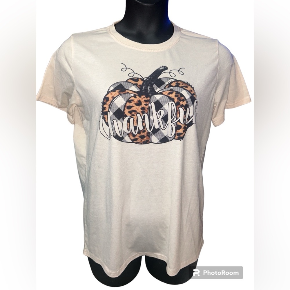 Woman’s “Thankful” T-shirt Size XL